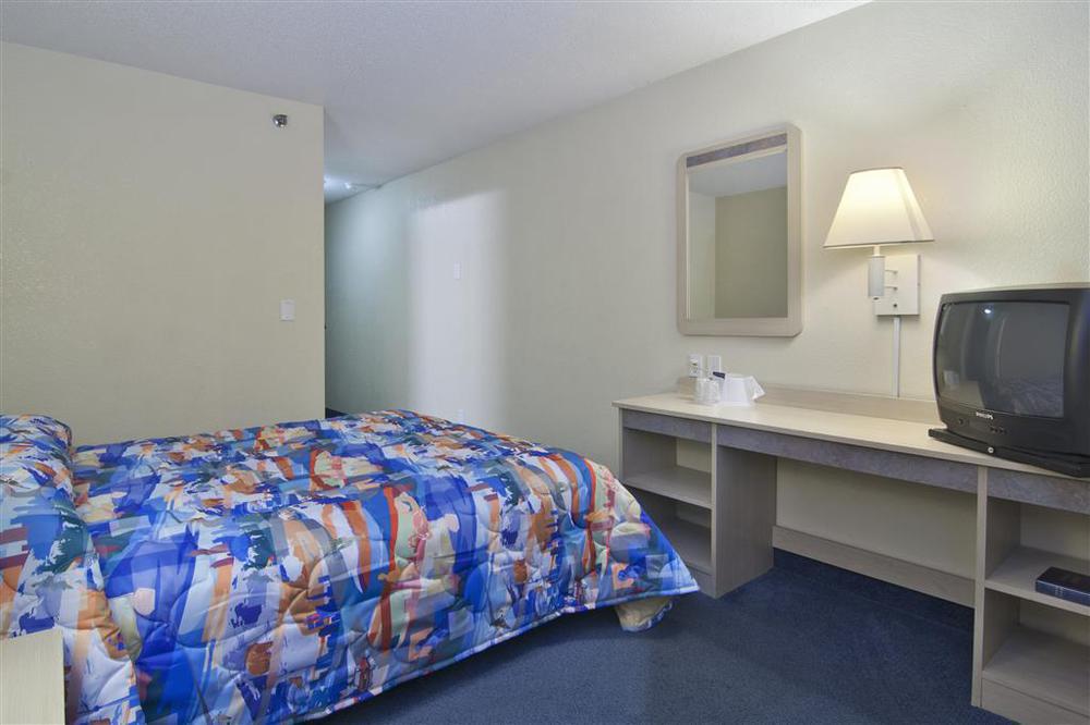 Motel 6 Minneapolis Airport - Mall Of America Phòng bức ảnh